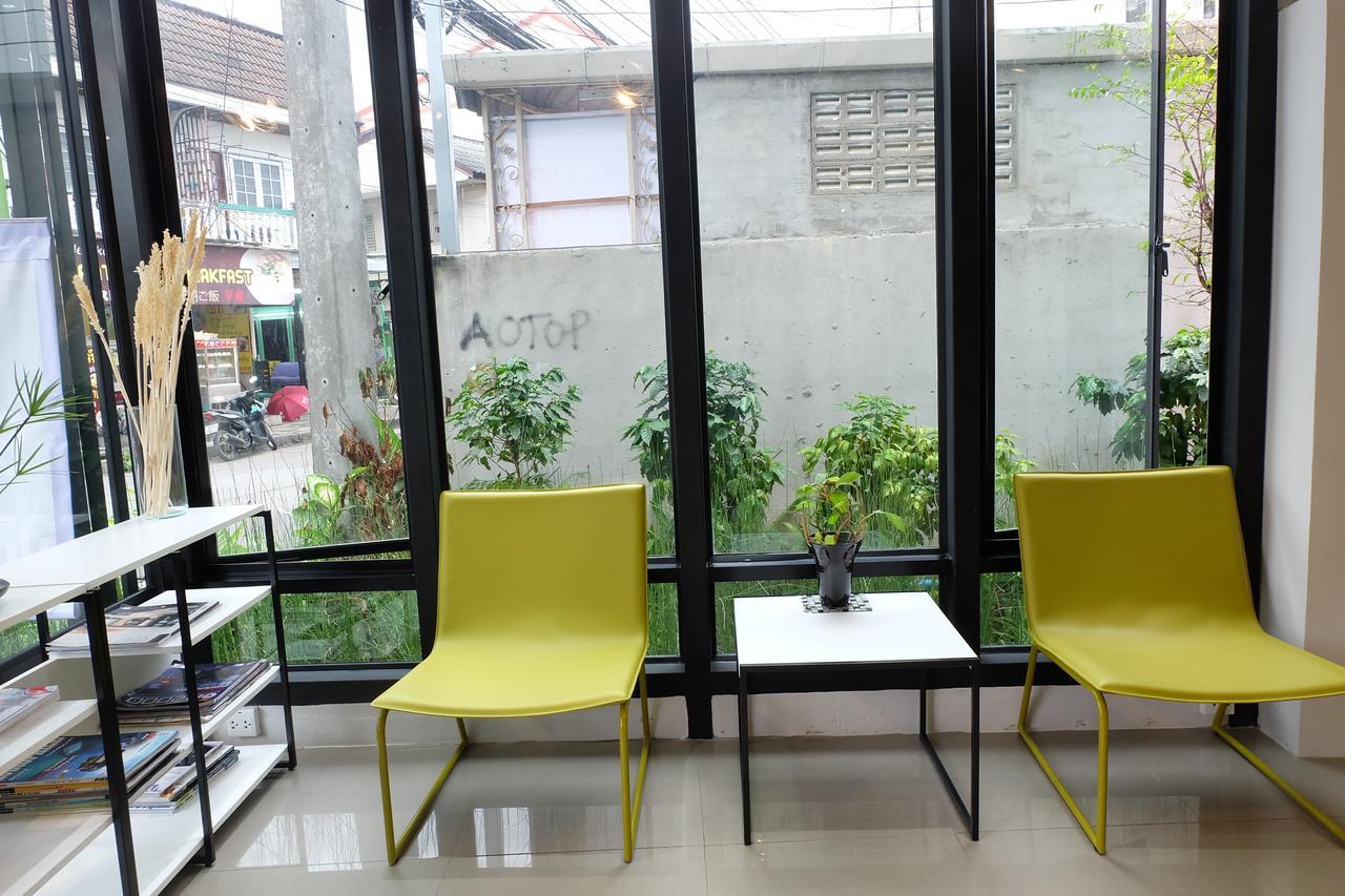 Dewyhouse Hostel Chiang Mai Exterior photo